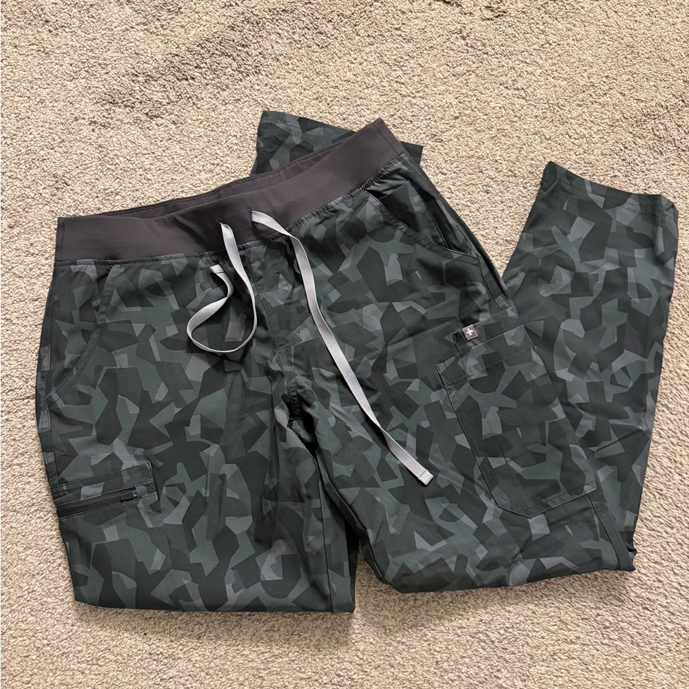 Fig scrub bottoms